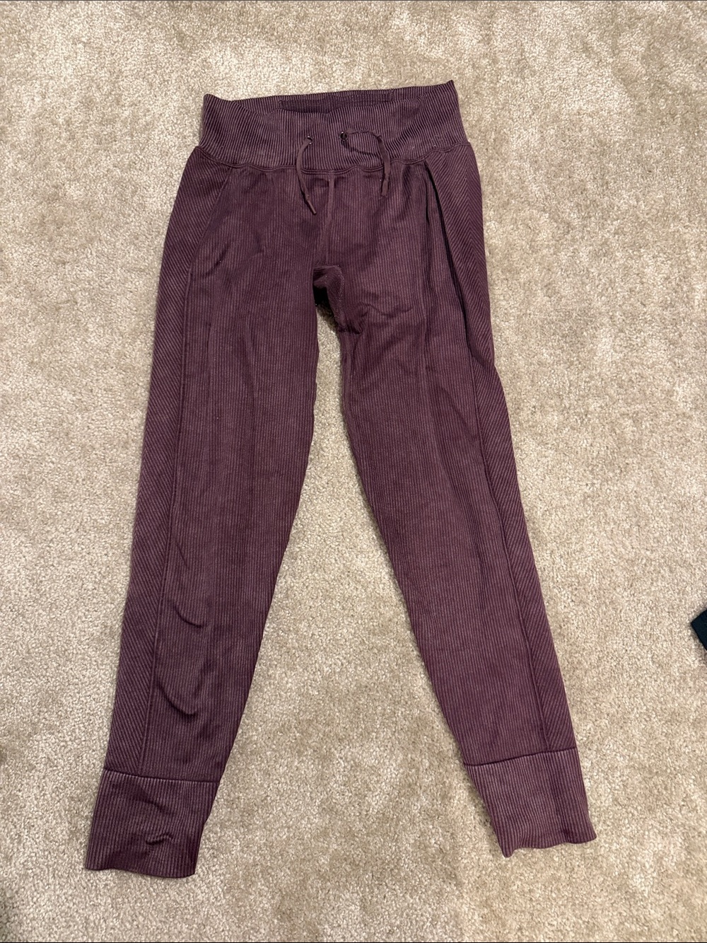 Victoria Secret pink ribbed legging Pants in Deep Plum